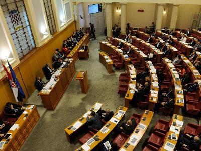 Croatia's Parliament voted for self-dissolution
