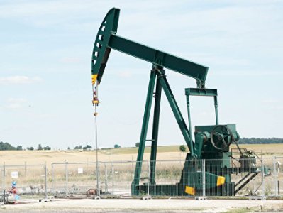 Нефть дешевеет в рамках коррекции после сильного ралли