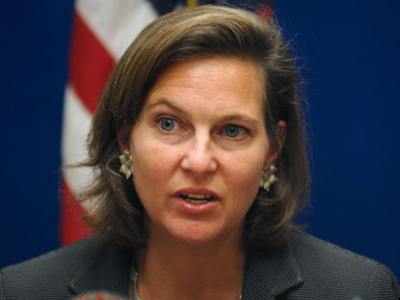 Nuland discusses implementation of Minsk agreements with Poroshenko