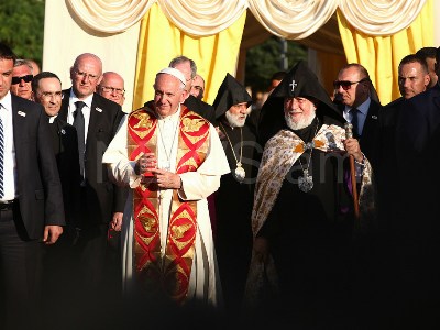 Папа Римский опубликовал в Instagram видео о своей поездке в Армению