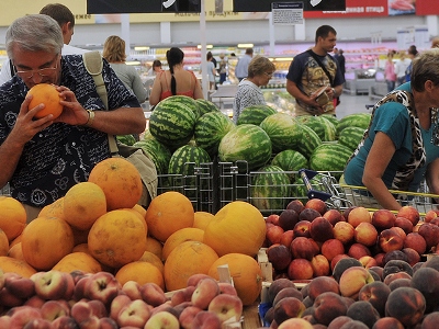 Медведев подпишет постановление о продлении продэмбарго