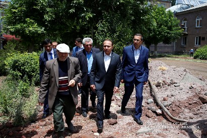 «Հրապարակ». Արթիկ վարչապետի այցի ժամանակ զվարճալի միջադեպ է եղել