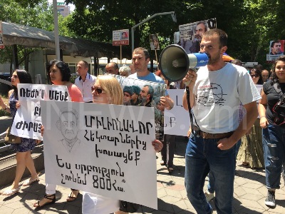 «Մենք բոլորս Ժիրայր ենք». մեկնարկեց Սեֆիլյանի աջակցության երթը դեպի նախագահական նստավայր (Ֆոտո)