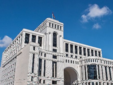 МИД Армении: НАТО не занимается урегулированием карабахского конфликта, но поддерживает усилия посредников