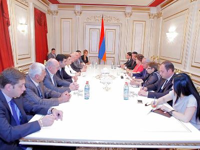 Հայաստանը կարեւորում է Վրաստանի հետ բազմակողմ կապերի ընդլայնումը. Գալուստ Սահակյան