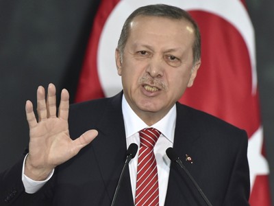 La Tribune: Before Erdogan threatened France, and thousands of Turks became unemployed