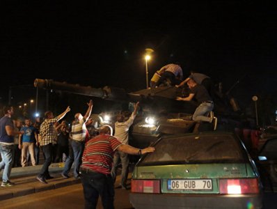 В Анкаре погибли 17 полицейских