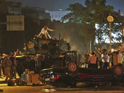 Hotline set up for Armenia citizens affected in Turkey