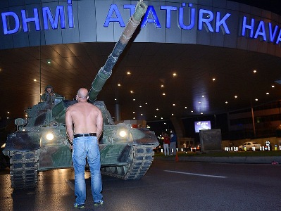 «Frankfurter Allgemeine Zeitung»: Переворот без народа или запланированный хаос в Турции