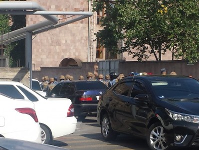 Tense situation outside attacked Yerevan police station