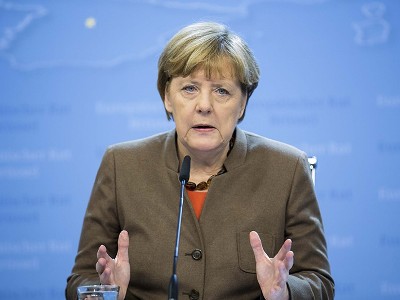 Меркель призывают приостановить переговоры о вступлении Турции в ЕС