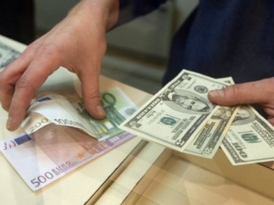 Эксперт: Из-за валютного курса Россия будет покупать меньше товаров из ЕС – даже если отменит санкции