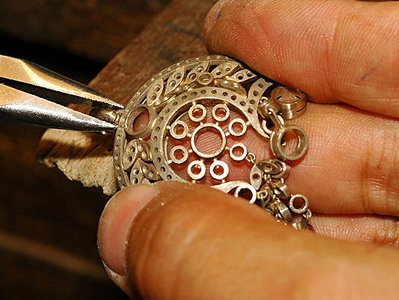 Armenia wants to invest in Iran’s jewelry industry