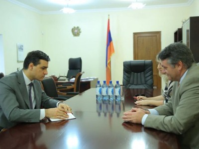 Արման Թաթոյանը ԵՄ պատվիրակության եւ ԱՄՆ դեսպանության ներկայացուցիչների հետ քննարկել է վերջին իրադարձությունները