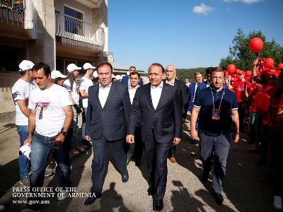 Վարչապետը ներկա է գտնվել «Բազե» ամենամյա երիտասարդական հավաքի բացմանը (ֆոտո)