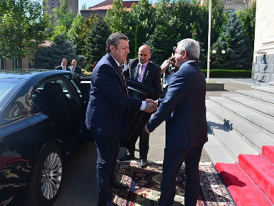 Georgian PM: Our government attaches great importance to development of ties with Armenia