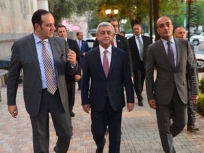 Սերժ Սարգսյանը այցելել է Հայաստանի հանրային ռադիոընկերություն (ֆոտո)