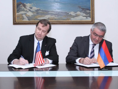 Հայաստանն ու ԱՄՆ-ը պայքարելու են միջուկային եւ ռադիոակտիվ նյութերի մաքսանենգ փոխադրումների դեմ