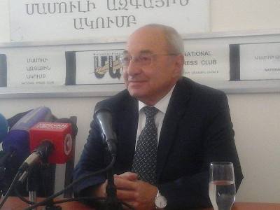 Նոր վարչապետը պետք է կարողանա ձեւավորել միասնական նպատակներ ունեցող կառավարություն. Վազգեն Մանուկյան