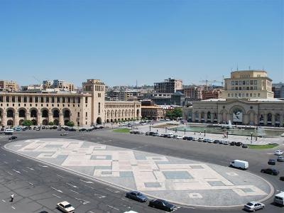 Հանրապետության հրապարակ մտնողներին կզննեն հատուկ սարքերով
