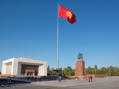 Путин, Саргсян  и Атамбаев посетили ФОК в Бишкеке