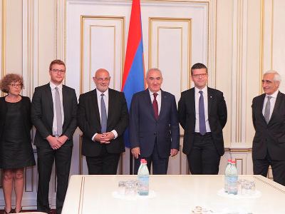 Արվում է ամեն ինչ` Հայոց ցեղասպանության ժխտումը քրեականացնող օրենքն ընդունելու համար. Լյուկ Կարվունաս