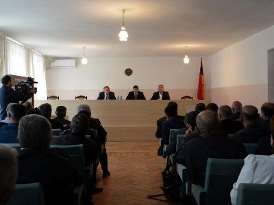 ԼՂ վարչապետը Մարտունիում ներկայացրել է գյուղատնտեսության զարգացման հայեցակարգը