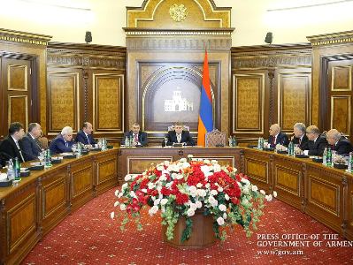 Եթե մենք ստվերը դաշտ չբերենք, ինչ ուզում է անենք, երկիրը երկիր չենք դարձնի. Վարչապետ