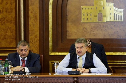 «168 ժամ». Կարեն Կարապետյանի պատասխանը Չեմբեռլենին