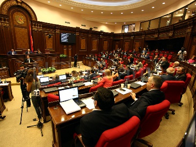 ԱԺ-ն ընդունեց Կառավարության կառուցվածքային փոփոխությունների օրինագիծը
