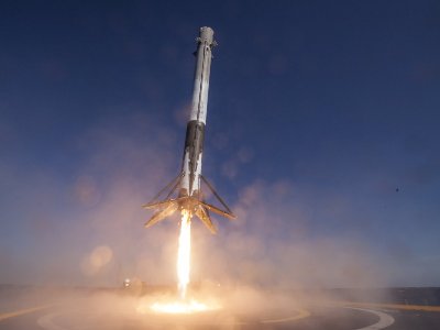 В SpaceX считают, что во взрыве ракеты Falcon 9 могут быть замешаны конкуренты