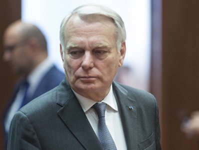 Глава МИД Франции призвал не использовать ограбление Ким Кардашян в политических целях