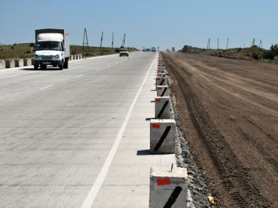 Armenia new Transport Minister visits North-South motorway construction site