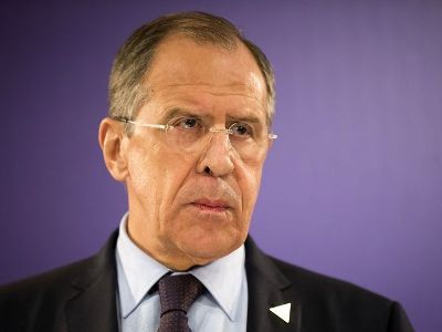 Лавров: Минские договоренности буксуют