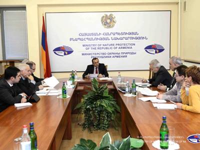 Քննարկվել են աղբահանության անվտանգ եւ արդյունավետ կազմակերպման հարցերը