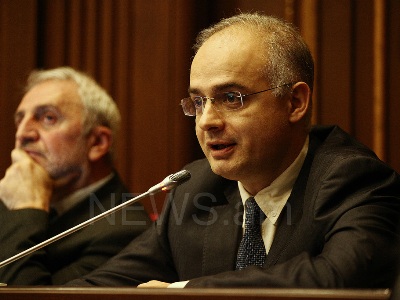 Պարզվում է` Գալուստ Սահակյանի խոսքը հնարավոր է հասկանալ եւ ընկալել. Զուրաբյան