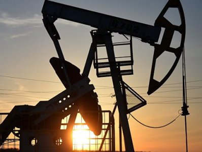 Цена нефти марки Brent впервые с 24 октября превысила отметку в $52