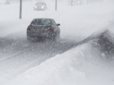Մեղրու ճանապարհներին ձյուն է տեղում