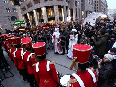 Christmas fair opens in downtown Yerevan (PHOTOS)