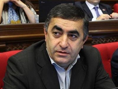 Բոլորն են առաջիկայում շատ մեծ քննություն անցկացնելու. Արմեն Ռուստամյան