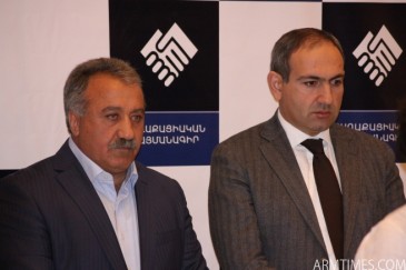 «Իրատես». Նիկոլ Փաշինյանի եւ Սասուն Միքայելյանի միջեւ հակասությունների ալիք է բարձրացել