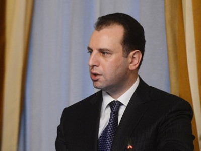 «Փոքր Մհեր» կրթահամալիրը կարելի է միավորել Մոնթե Մելքոնյանի ռազմական ուսումնարանի հետ. նախարար