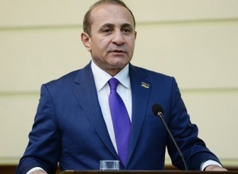 «Իրատես». Հովիկ Աբրահամյանը սկսել է այլ ճակատում «խաղեր տալ». դա նկատում են նախագահականում