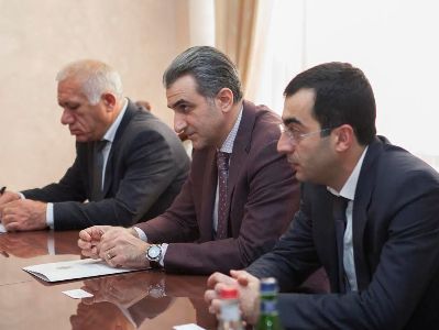 Գյուղատնտեսության նախարարի հետ քննարկել են պարարտանյութերի սուբսիդավորման հարցը