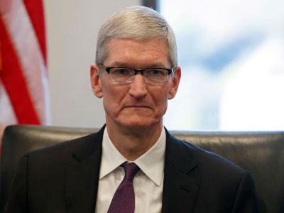 Директор Apple  о встрече с Трампом: Криком ничего не изменишь