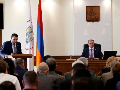 Совет старейшин Еревана утвердил бюджет на 2017 год