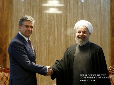 Armenian PM, Iranian President discuss cooperation (PHOTOS)