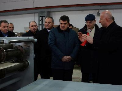 Ստեփանակերտում ստվարաթղթե արկղերի արտադրամաս է բացվել. Ներկա է եղել վարչապետը
