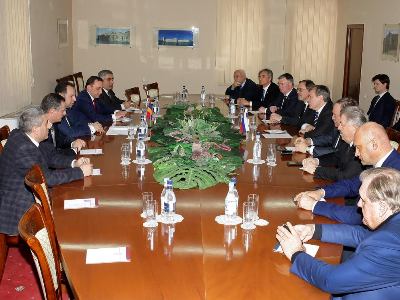 Վիգեն Սարգսյանն ընդունել է Ռուսաստանի Պետդումայի հանձնաժողովի անդամներին