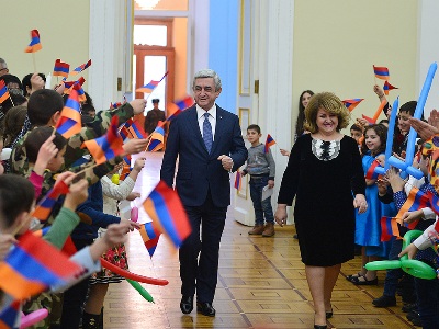 Պիտի եւ՛ լավ սովորեք, եւ՛ լավ աշխատեք. Սերժ Սարգսյանն ասել է երեխաներին (Ֆոտո)